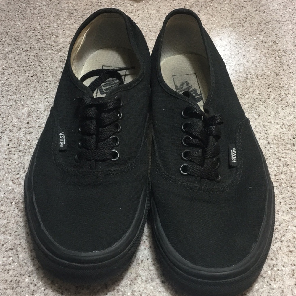 Van’s canvas black sneakers